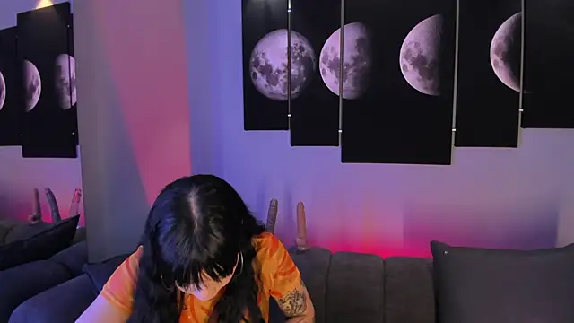 maddy walker online show from January 23, 8:13 pm