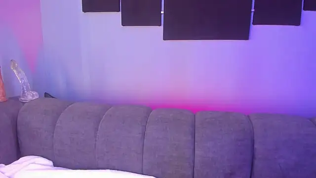 maddy walker online show from January 24, 2:39 am