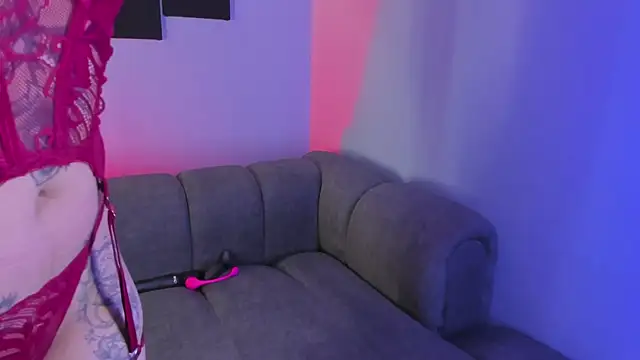 maddy walker online show from January 24, 8:11 pm