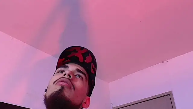 Snapshot of hummerevv chatting on October 16, 8:10 pm hummerevv online show from October 16, 8:10 pm