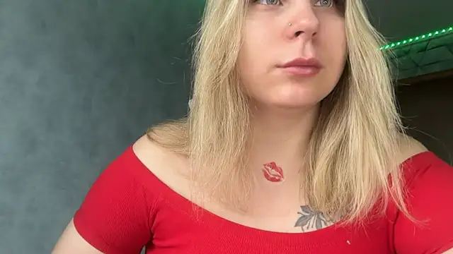 Snapshot of Thalia__Star chatting on February 14, 10:45 am Thalia Star online show from February 14, 10:45 am