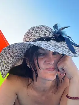 Snapshot of -OLYA- chatting on October 16, 12:06 pm -OLYA- online show from October 16, 12:06 pm