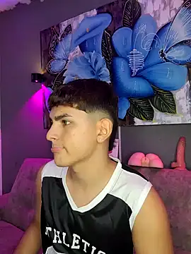 Snapshot of Lyam_ap chatting on September 20, 12:00 am Lyam ap online show from September 20, 12:00 am