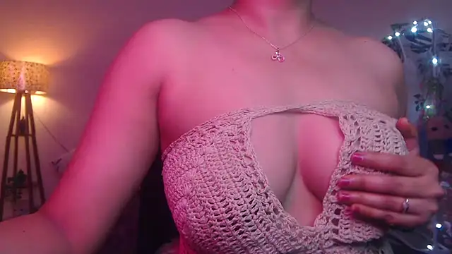 Zonayesha online show from October 28, 8:00 pm