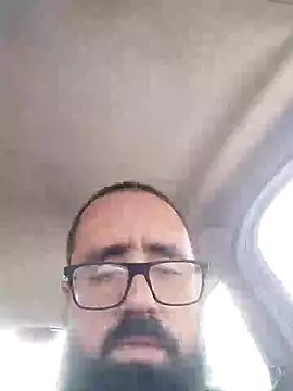 Snapshot of Gordinho_quietinho chatting on December 23, 12:08 pm Gordinho quietinho online show from December 23, 12:08 pm