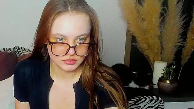 Snapshot of rora_skyline chatting on February 24, 10:08 pm rora skyline online show from February 24, 10:08 pm