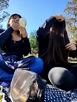 Caro kitty- online show from November 7, 1:00 pm