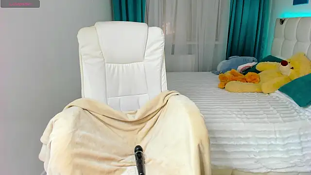 CooperAllana online show from September 19, 6:26 am