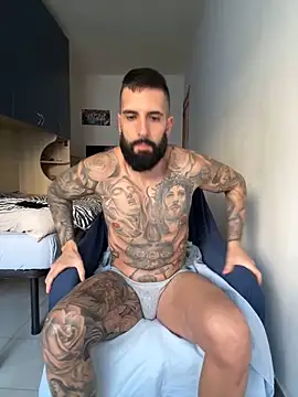 Snapshot of Gioeltoro89 chatting on October 19, 3:23 pm Gioeltoro89 online show from October 19, 3:23 pm