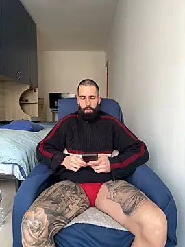 Snapshot of Gioeltoro89 chatting on April 2, 3:09 pm Gioeltoro89 online show from April 2, 3:09 pm