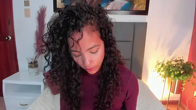 AntonellaHall  online show from March 14, 4:09 pm