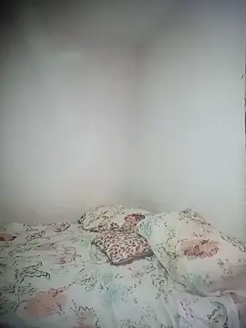 Laiia Page online show from February 2, 12:26 pm