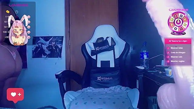 Snapshot of gigiqueen_18 chatting on December 27, 9:32 pm gigiqueen 18 online show from December 27, 9:32 pm