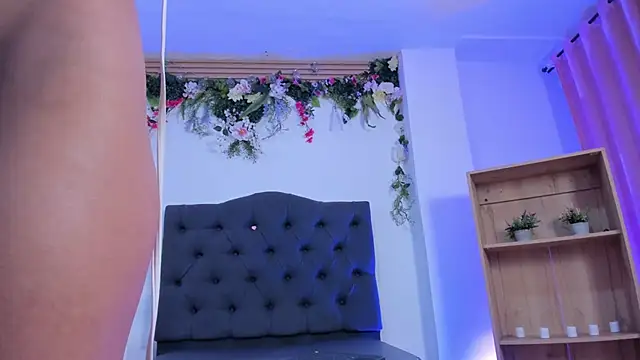 Alyssa jones online show from February 21, 6:51 am