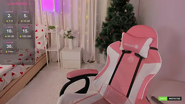 ClaireFaers  online show from December 19, 5:18 pm