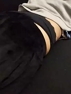 Snapshot of parejadiferente25 chatting on December 2, 6:54 pm parejadiferente25 online show from December 2, 6:54 pm