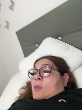 AntonellaAlondra4 online show from December 17, 2:17 am