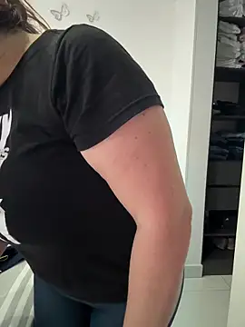 Snapshot of AntonellaAlondra4 chatting on February 3, 3:50 pm AntonellaAlondra4 online show from February 3, 3:50 pm