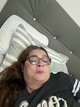 Snapshot of AntonellaAlondra4 chatting on February 11, 3:00 am AntonellaAlondra4 online show from February 11, 3:00 am