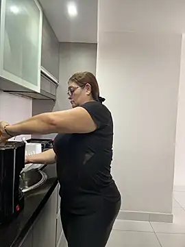 AntonellaAlondra4 online show from April 16, 2:07 pm