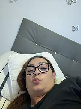 AntonellaAlondra4 online show from May 20, 2:40 am