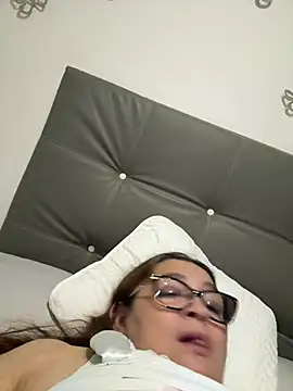 Snapshot of AntonellaAlondra4 chatting on June 7, 4:16 am AntonellaAlondra4 online show from June 7, 4:16 am
