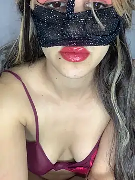 Snapshot of senoritaseno chatting on January 12, 3:36 pm senoritaseno online show from January 12, 3:36 pm