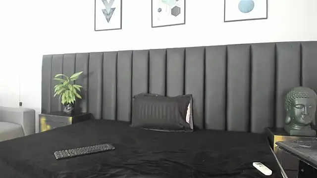 Snapshot of APRILL_FOXX chatting on May 6, 1:38 pm APRILL FOXX online show from May 6, 1:38 pm