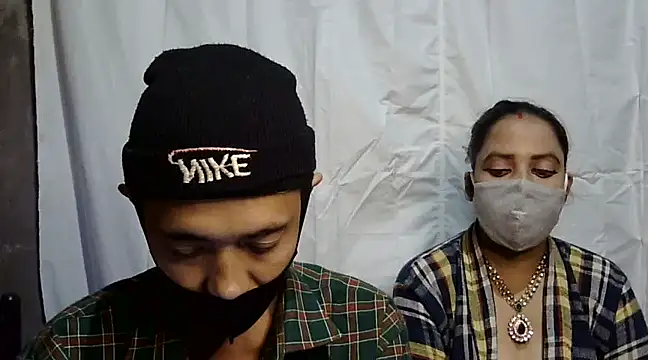 Snapshot of Pramila_Manish chatting on December 8, 12:19 pm Pramila Manish online show from December 8, 12:19 pm