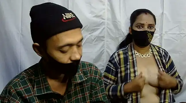 Snapshot of Pramila_Manish chatting on December 12, 5:48 pm Pramila Manish online show from December 12, 5:48 pm