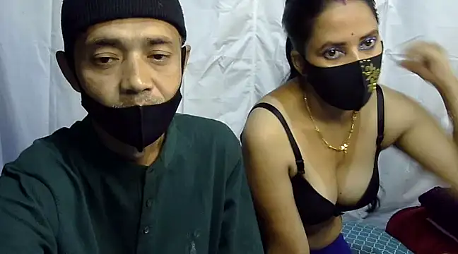 Snapshot of Pramila_Manish chatting on January 4, 12:59 pm Pramila Manish online show from January 4, 12:59 pm