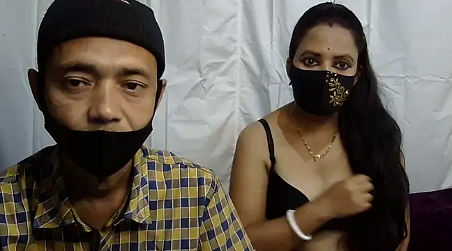 Snapshot of Pramila_Manish chatting on January 7, 12:52 pm Pramila Manish online show from January 7, 12:52 pm