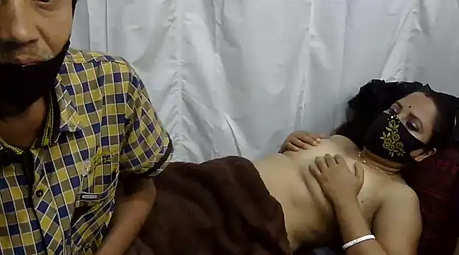 Snapshot of Pramila_Manish chatting on January 23, 3:43 pm Pramila Manish online show from January 23, 3:43 pm