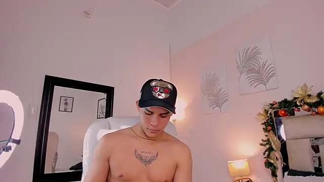 saraandstiven online show from December 26, 3:49 am