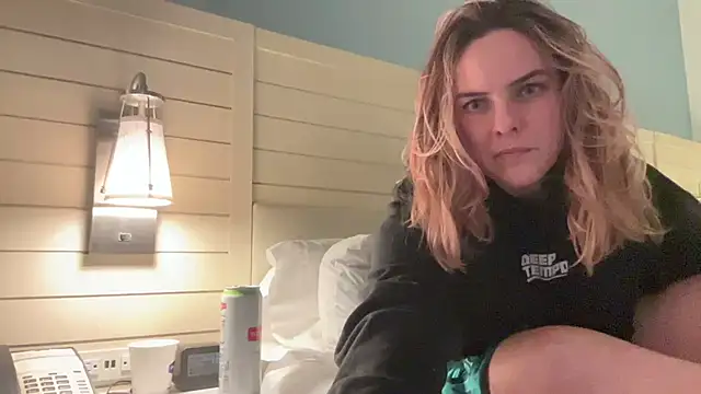 brattyisback online show from January 13, 7:43 am