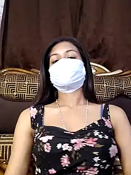 Snapshot of its_sophiaa chatting on January 17, 2:50 pm its sophiaa online show from January 17, 2:50 pm