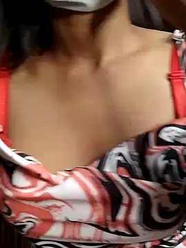 Snapshot of its_sophiaa chatting on February 1, 2:13 pm its sophiaa online show from February 1, 2:13 pm