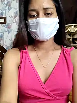 Snapshot of its_sophiaa chatting on February 10, 1:55 pm its sophiaa online show from February 10, 1:55 pm