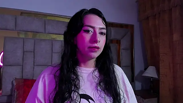 Snapshot of AlondraMendez chatting on March 10, 5:11 am AlondraMendez online show from March 10, 5:11 am