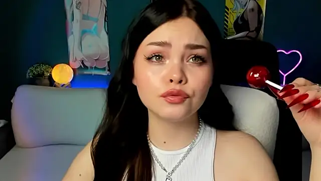 AkiraKatsu online show from January 13, 8:04 pm