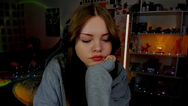 AkiraKatsu online show from April 19, 12:37 pm