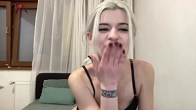 Onika Love online show from March 28, 5:01 pm