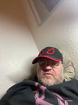 thetobmaster200 online show from December 22, 3:44 pm