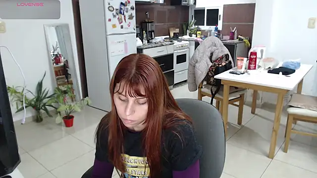 Snapshot of bunnylolaa4 chatting on June 18, 10:36 pm bunnylolaa4 online show from June 18, 10:36 pm