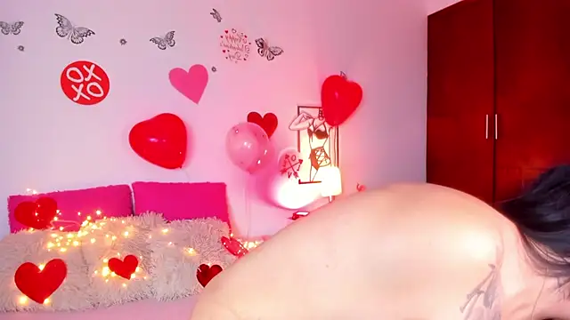 Snapshot of DesireSweet chatting on February 15, 11:19 am DesireSweet online show from February 15, 11:19 am