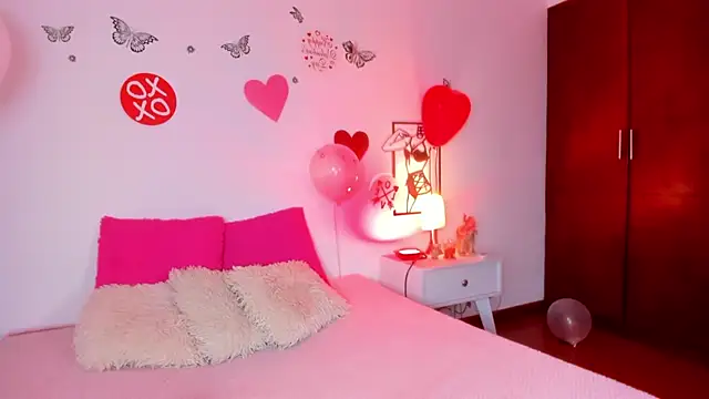 Snapshot of DesireSweet chatting on February 16, 11:39 am DesireSweet online show from February 16, 11:39 am