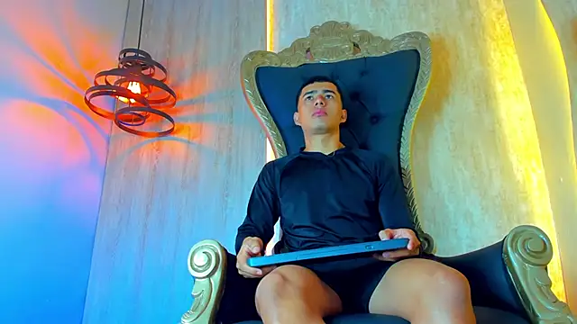 thaddeus king online show from March 14, 10:49 pm