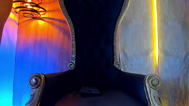 thaddeus king online show from November 10, 11:59 pm