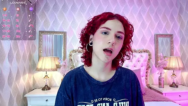 Snapshot of Ivy_Starr1 chatting on September 18, 1:35 pm Ivy Starr1 online show from September 18, 1:35 pm