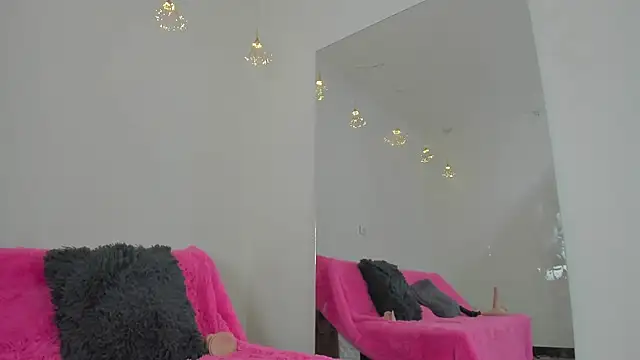 Lori Evanss online show from March 22, 12:14 pm